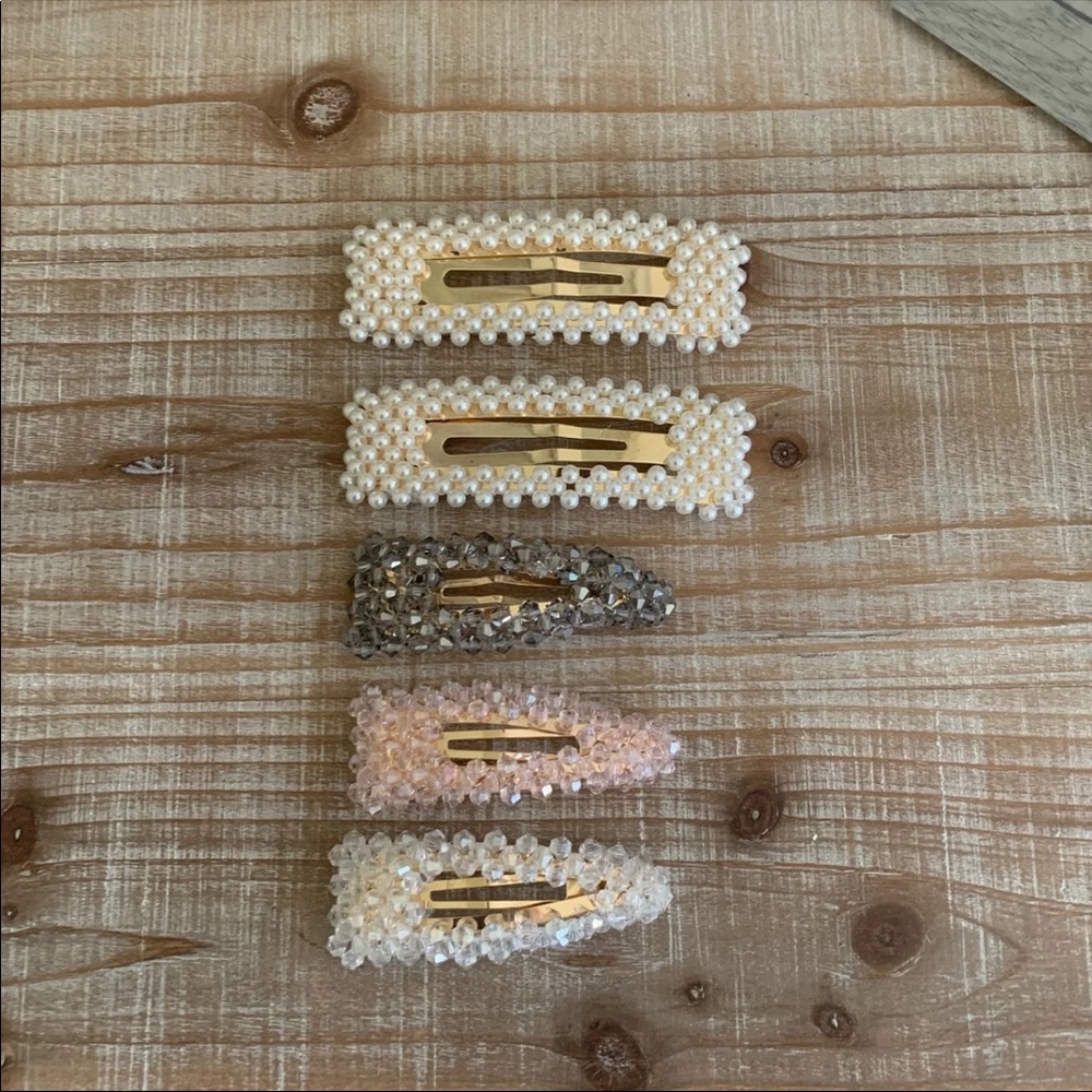 Hair clips